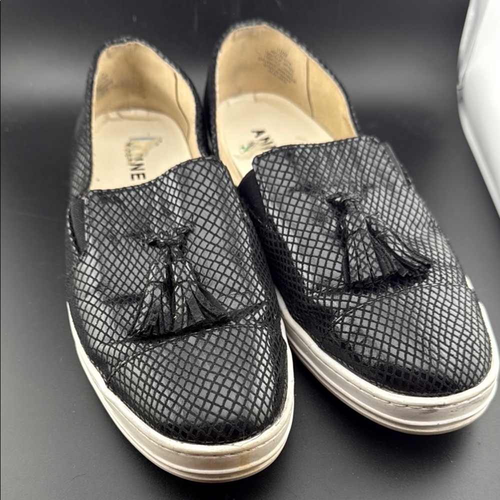 Anne Klein Black Textured Loafers